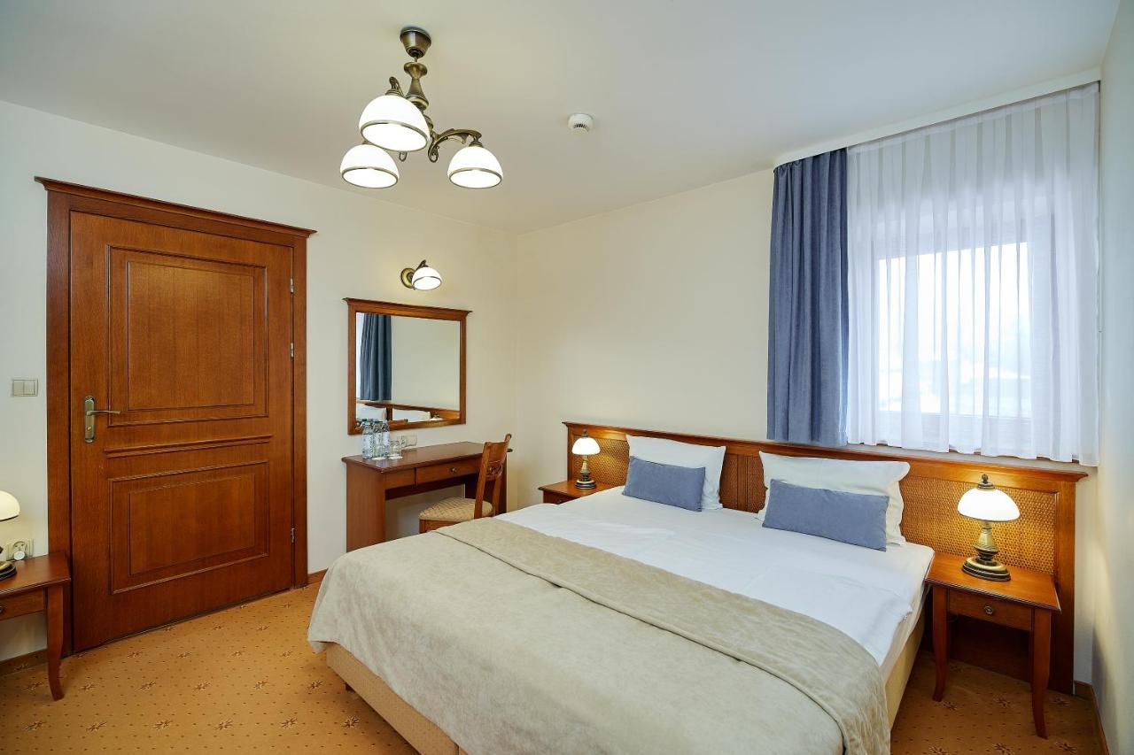 Hotel Burkaty بيالكا تاترزانسكا المظهر الخارجي الصورة