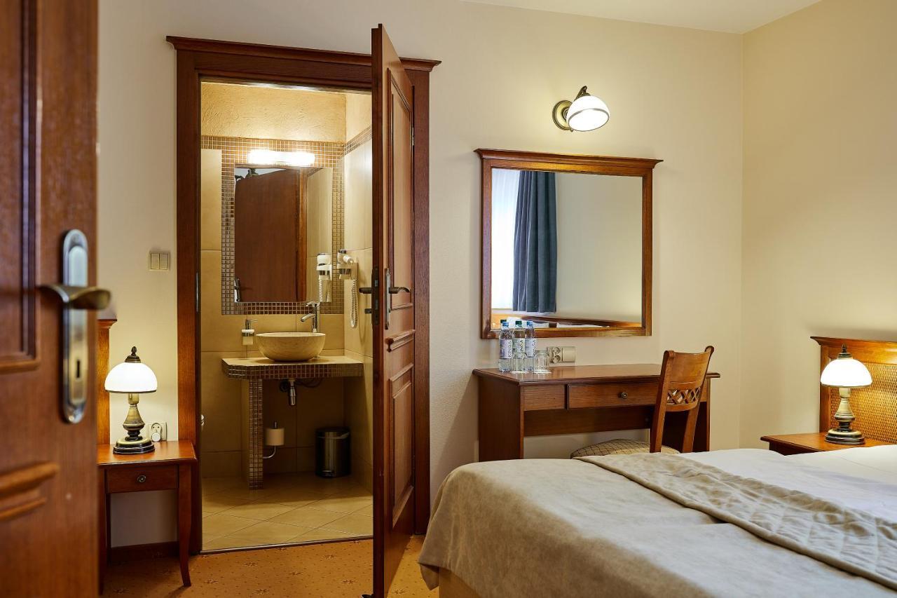 Hotel Burkaty بيالكا تاترزانسكا المظهر الخارجي الصورة